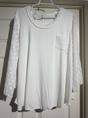 POL White Lace-Sleeve Pocket Tunic
